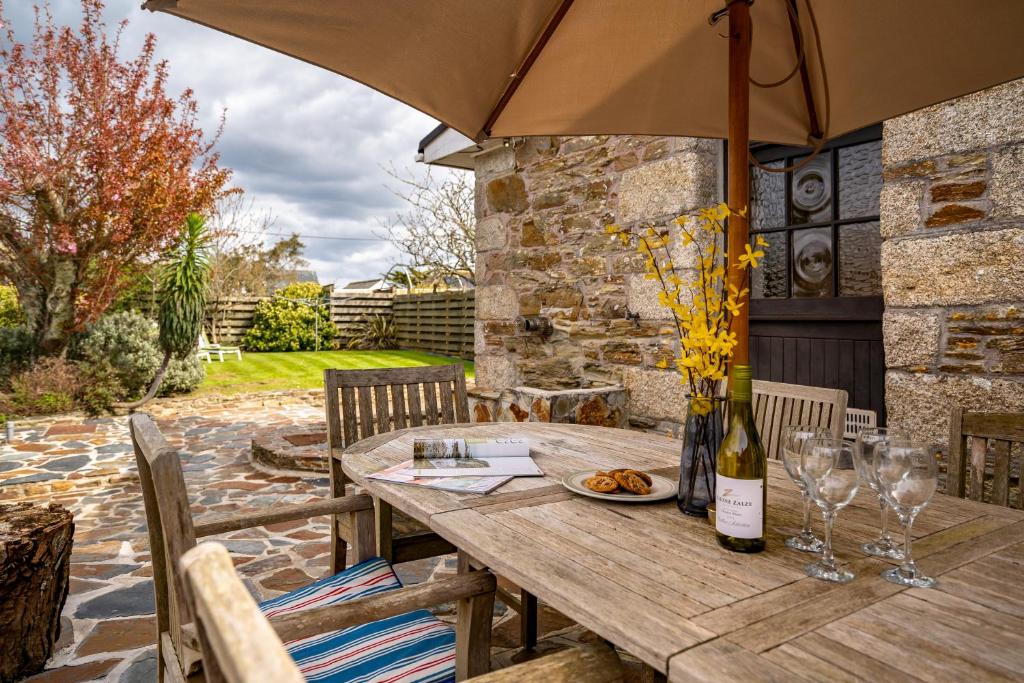 Budock Vean Hotel and Spa - Private outdoor seating