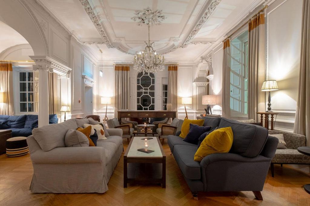 Fowey Hall Hotel -  Lounge area