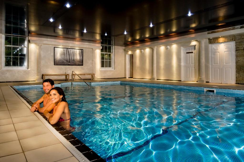 Trenython Manor Resort – indoor swimming pool