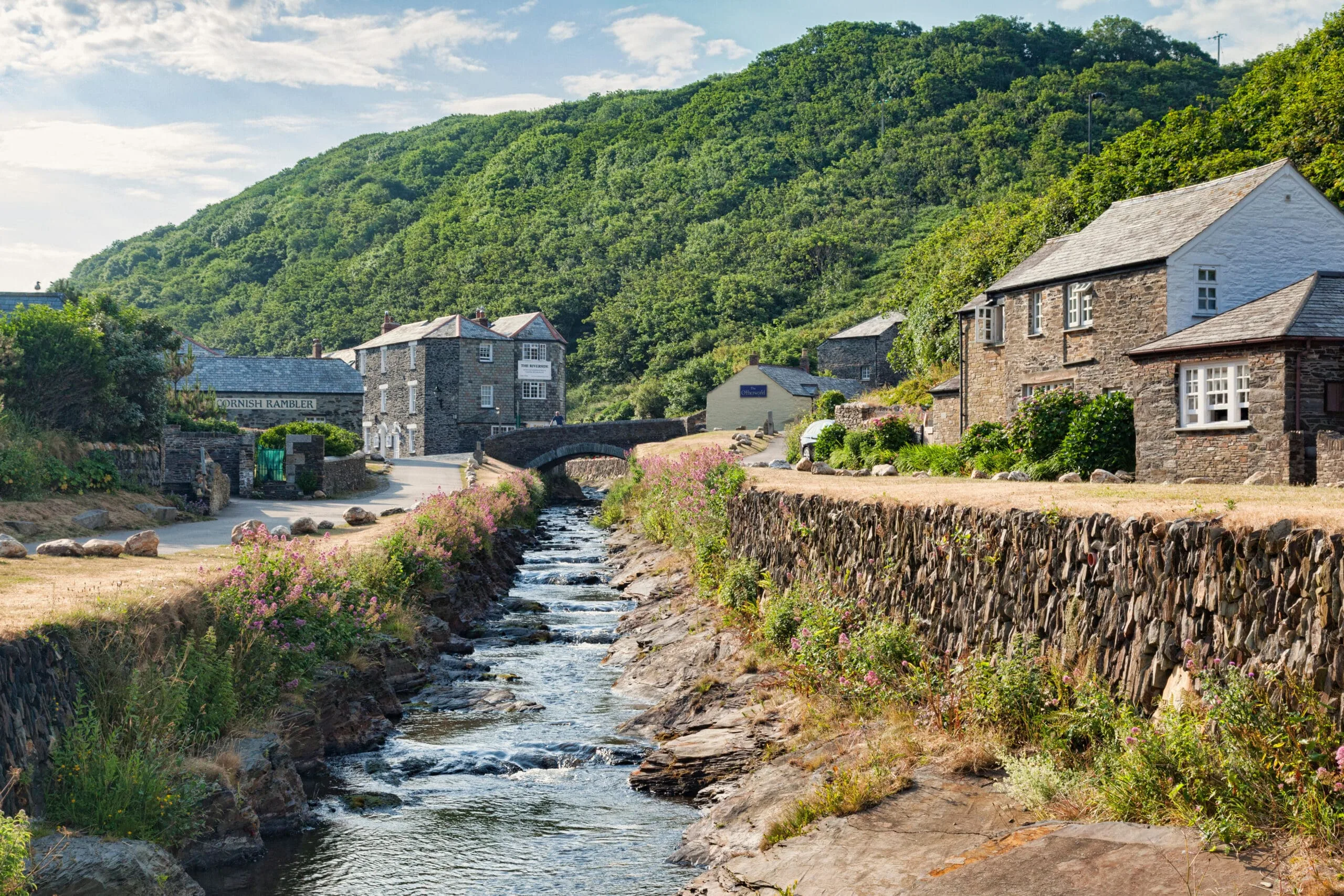 Coastal village of Boscastle, with cottages and the River Valency running through it, Cornwall